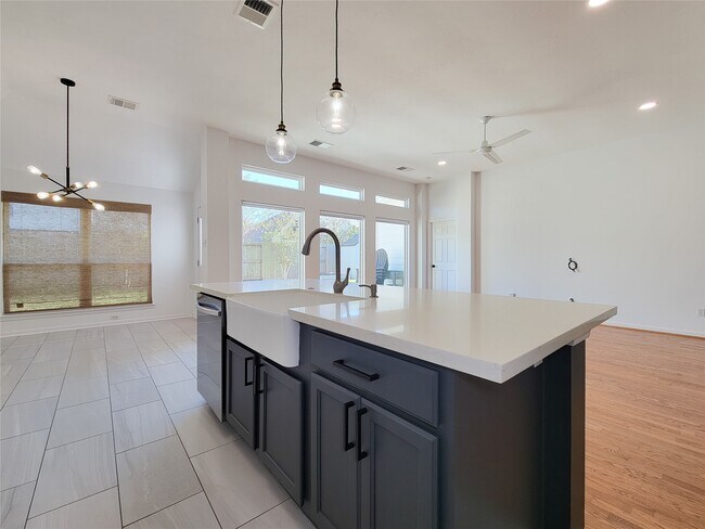 Building Photo - 8402 Major Blizzard Dr