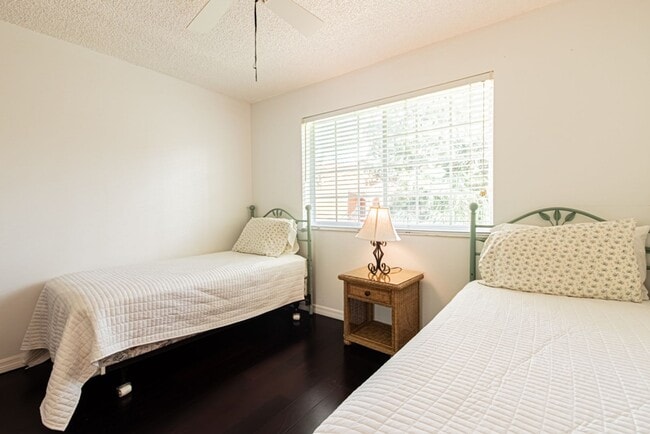 Building Photo - End-Unit 3-Bed Condo Near Downtown Naples & Beaches | Gated Resort-Style Community