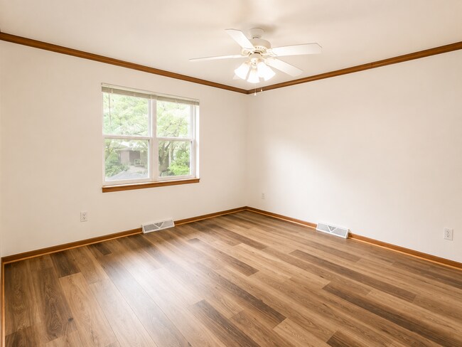 Building Photo - 625 Ellis Ave
