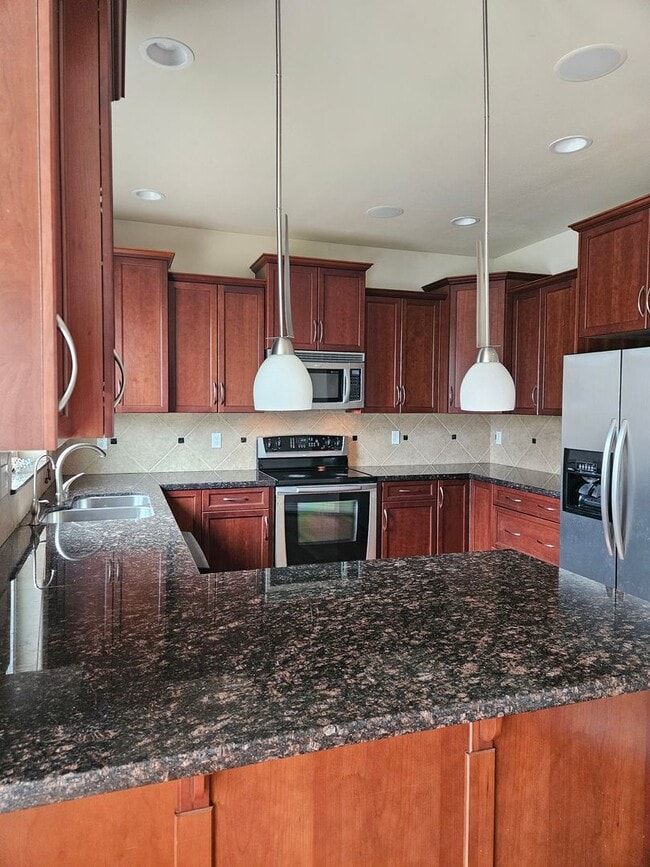 Building Photo - 4 Bedroom House for Rent in Ferndale