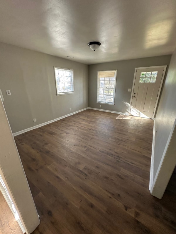 Building Photo - 123 S Sam Davis Ave