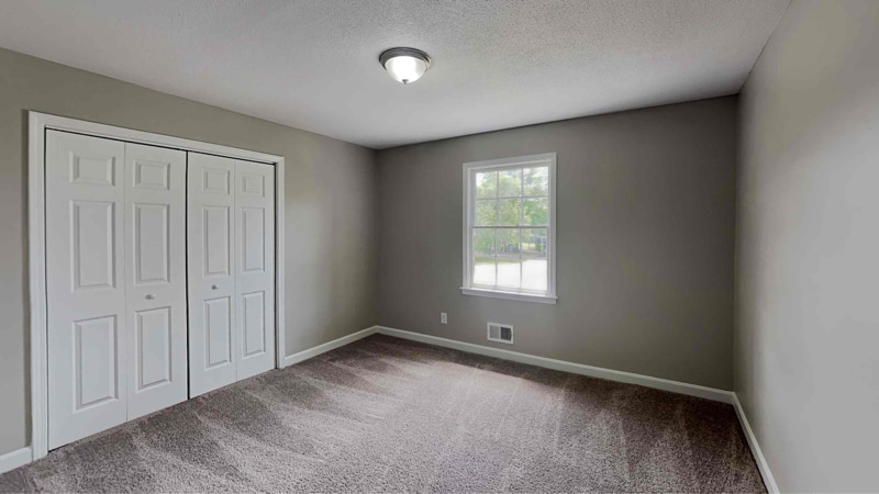 Building Photo - 1924 Pontiac Ave