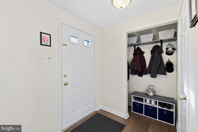 Building Photo - 5341 Harbor Ct Dr