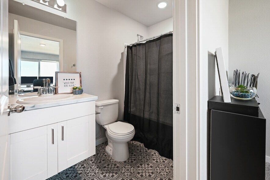 Bathroom #2 - 260 Pawnee Rd