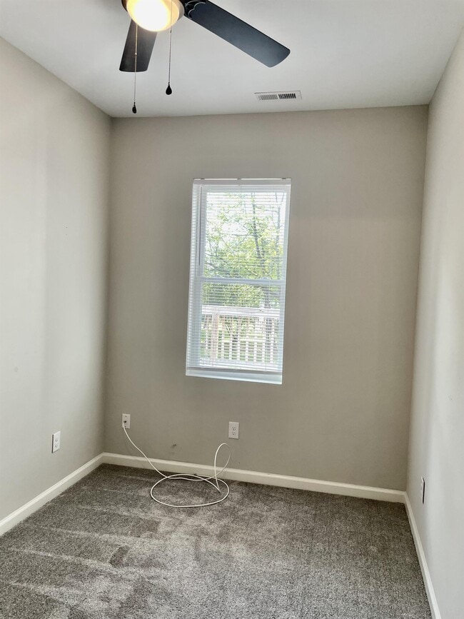 Building Photo - 227 Tyree Cir