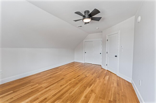 Building Photo - 48-50 Water st - Unit 3