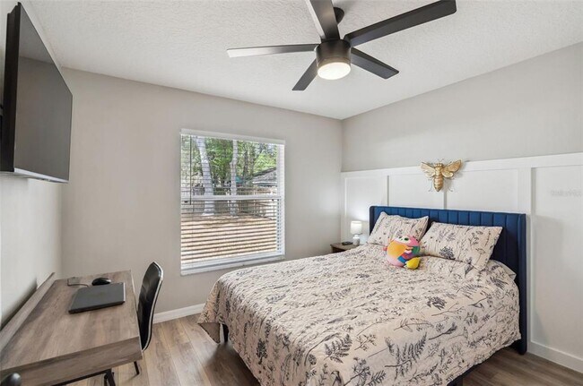 Building Photo - 165 Quail Oaks Cir