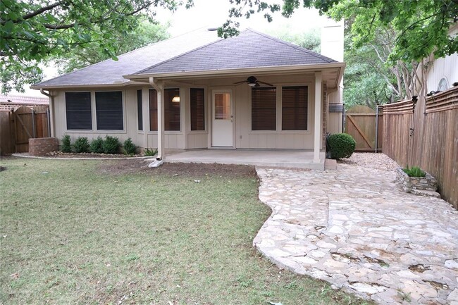 Building Photo - 3120 Cohoba Dr
