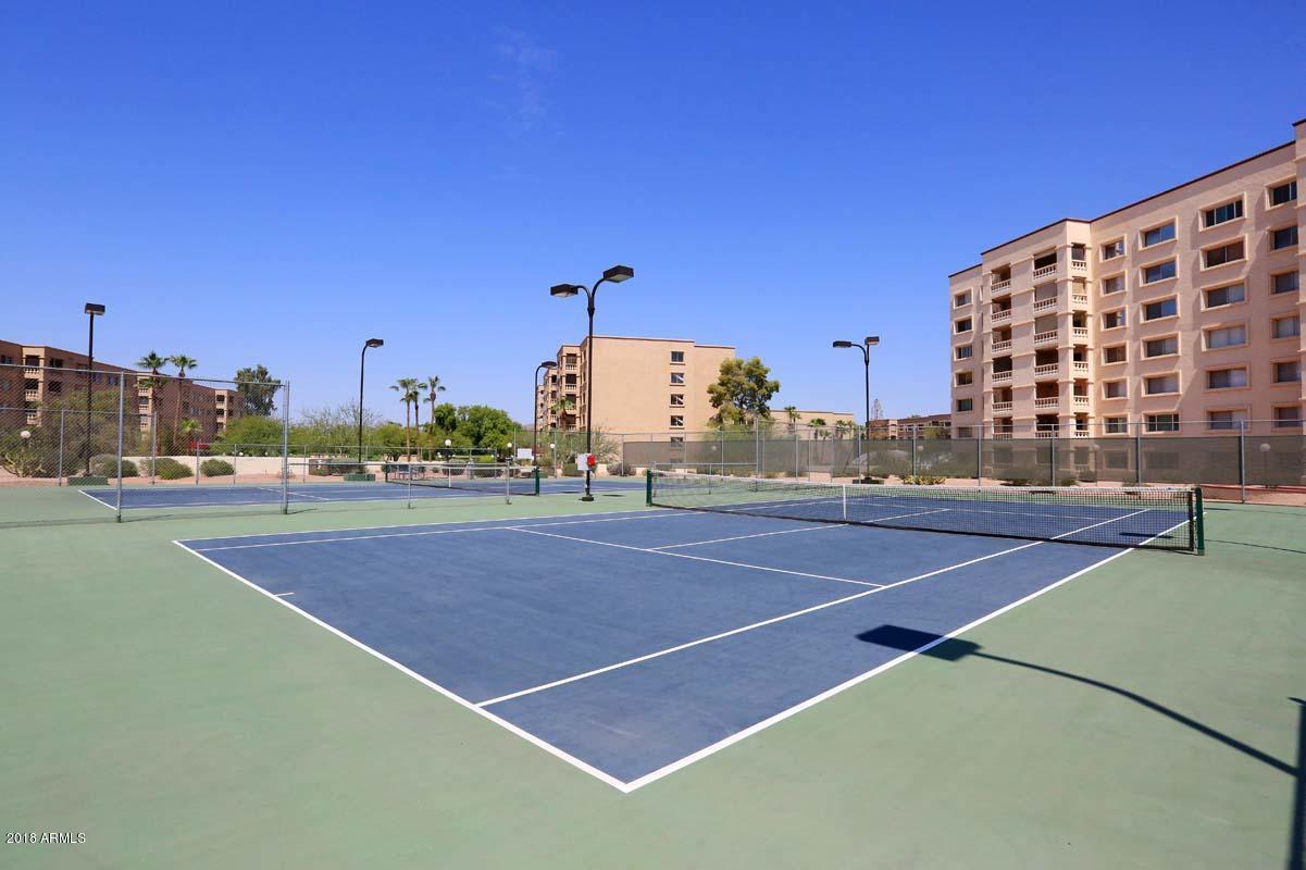 Building Photo - 7950 E Camelback Rd