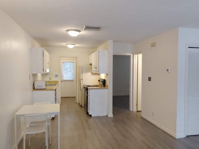 Building Photo - 110 Horizon River Dr