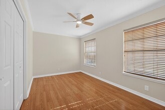 Building Photo - 1221 Cedar Post Ln