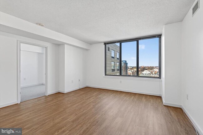 Building Photo - 555 Massachusetts Ave NW