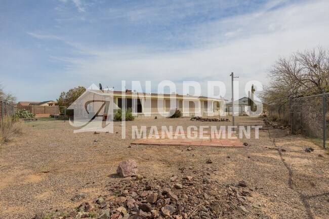 Building Photo - NO HOA, Brick Home and Located in Arizona ...