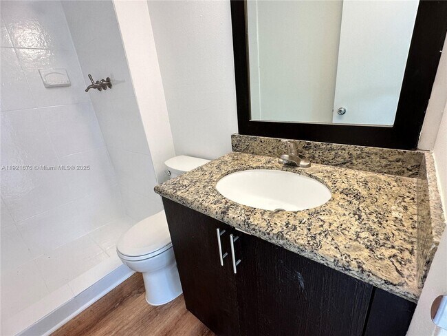 Building Photo - 492 NW 165th St