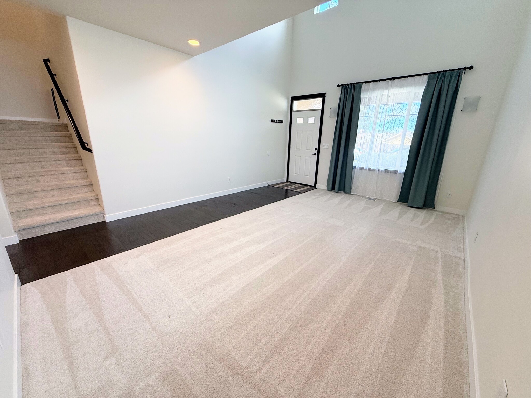 Building Photo - 3415 189th Pl SE