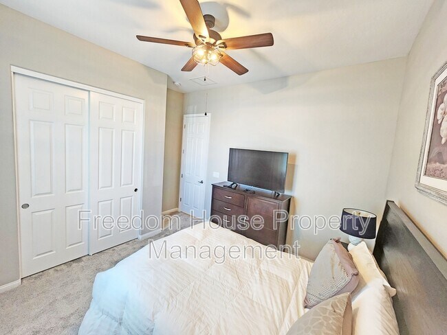 Building Photo - 4901 Fairwood Ct