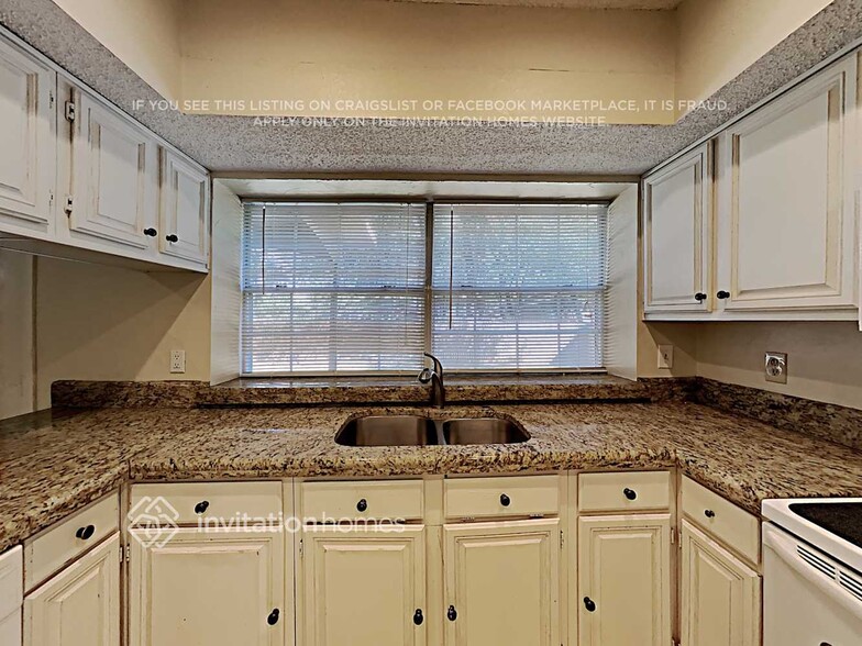 Building Photo - 506 Blair Meadow Dr