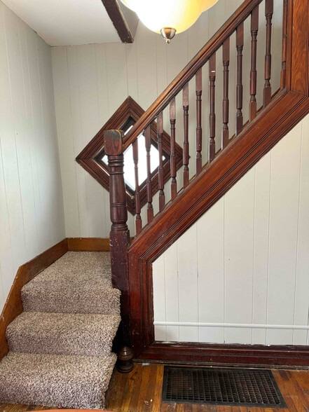 Building Photo - 411 Central Ave