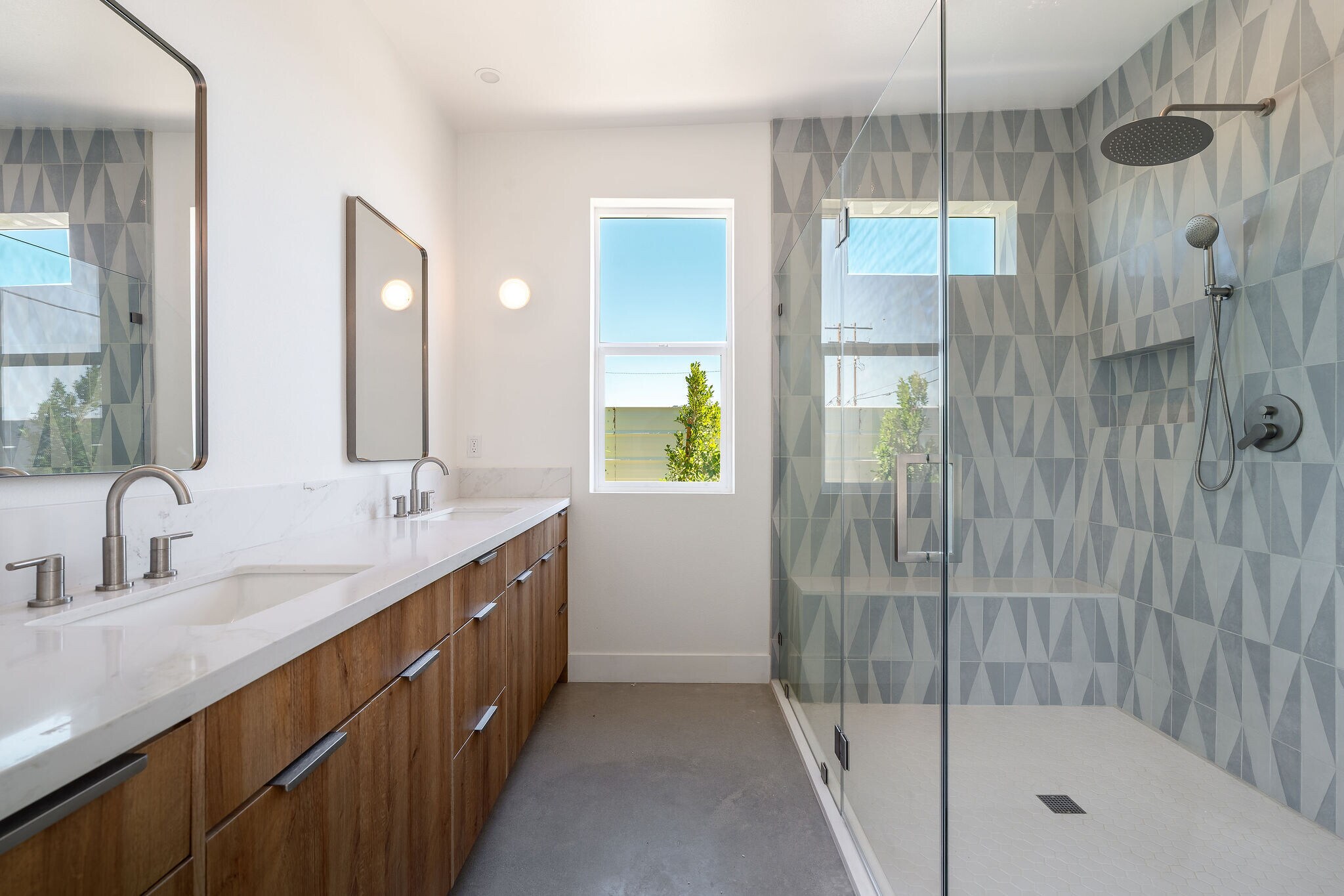 Building Photo - 416 Rosa Parks Rd