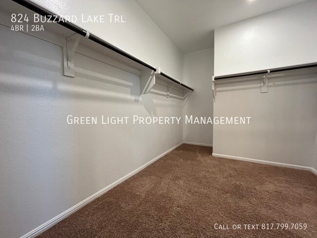 Building Photo - 824 Buzzard Lake Trl