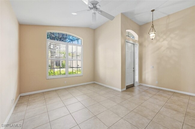 Building Photo - 366 Burnt Pine Dr