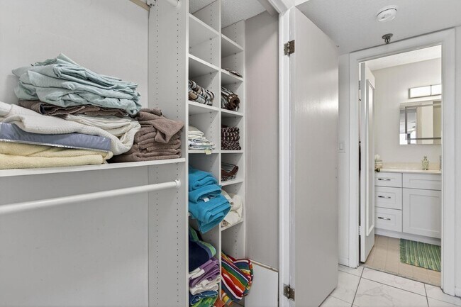 Building Photo - 1500 N Ocean Blvd