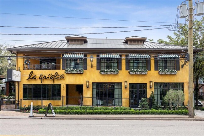Building Photo - 1821 W Main St
