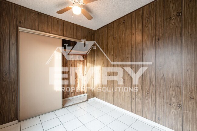 Building Photo - 6221 Fishburn Ave