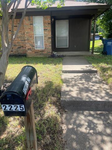 Primary Photo - 2225 Roman Ct
