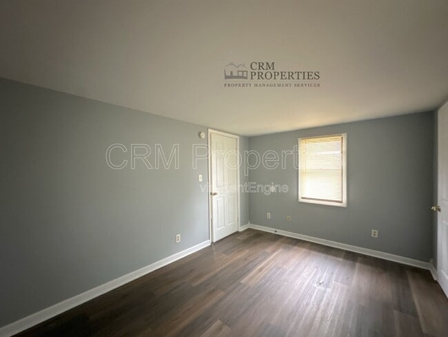 Building Photo - 1230 S Jay St