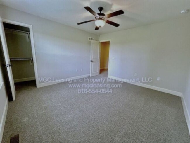 Building Photo - Timber Trails Townhomes | Available Now & Ready for Tours