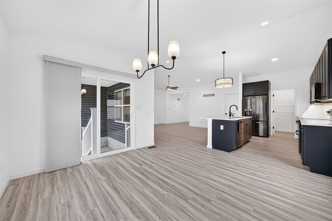 Building Photo - 203 Homestretch Ln