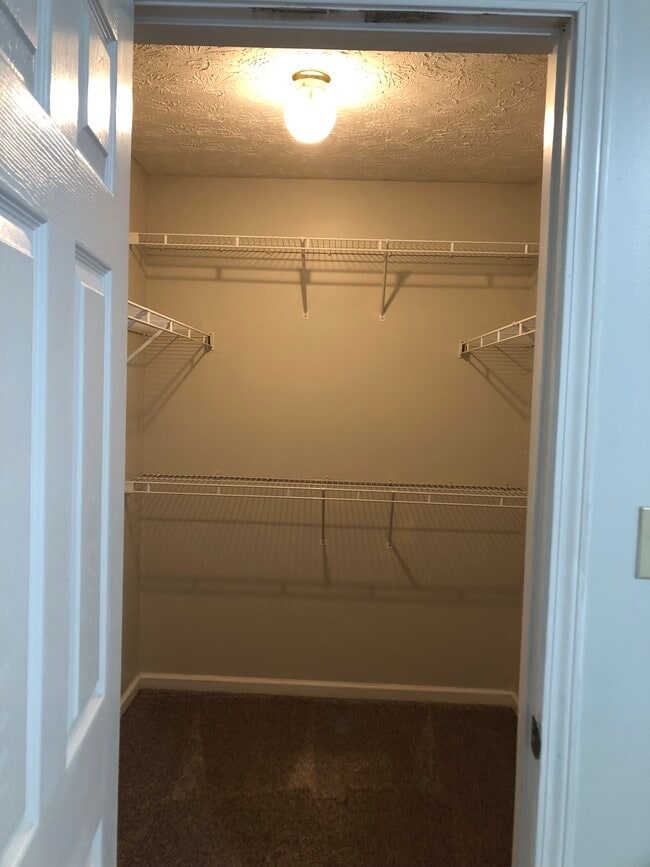 Building Photo - 665 Sherard Cir