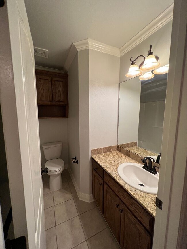 Building Photo - Gated Community close to Barksdale Air For...
