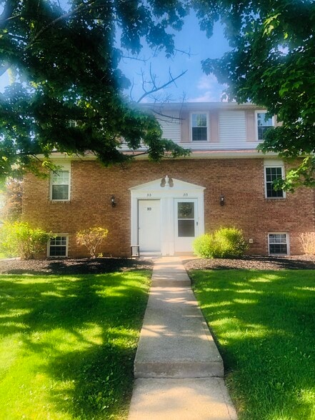 Building Photo - 315 Bellford Ct