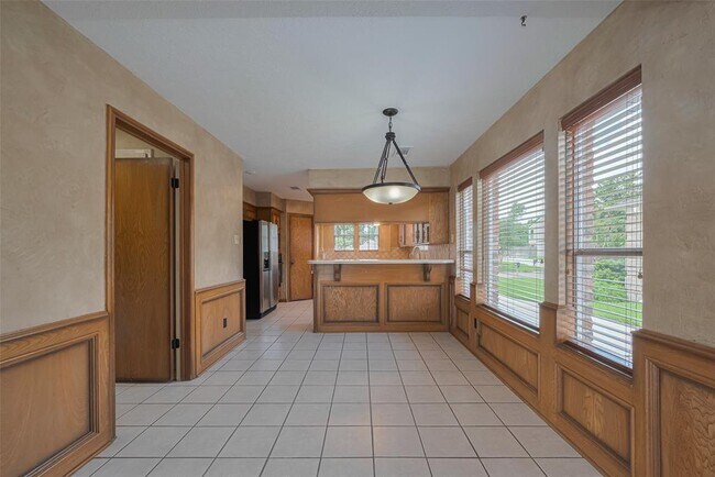 Building Photo - 14911 Sun Harbor Dr
