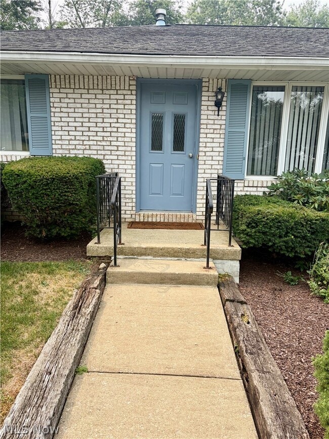 Building Photo - 6218 Island Dr NW