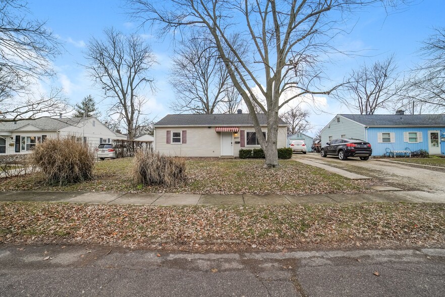 Building Photo - 4027 N Bryer Pl