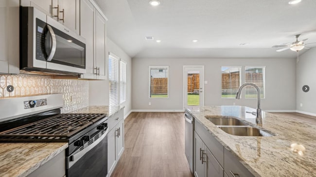 Building Photo - 2120 Rannoch St