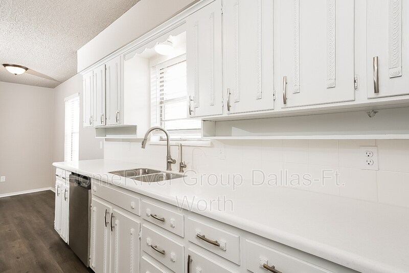 Building Photo - 8258 Westrock Dr