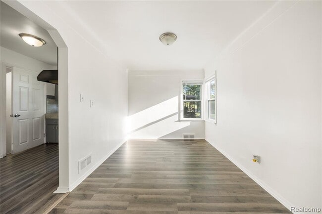 Building Photo - 20258 Caldwell St