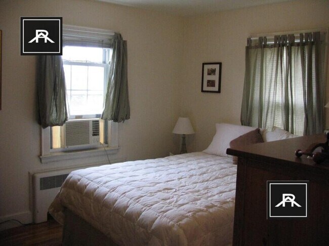 Building Photo - 2 bedroom in Somerville MA 02145