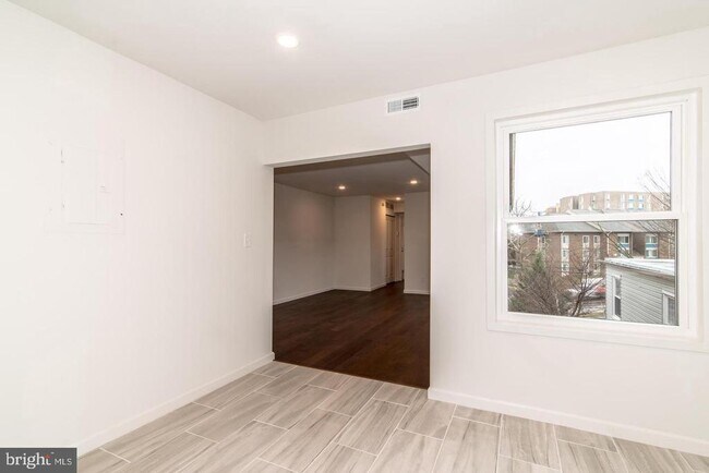 Building Photo - 2720 7th St NE