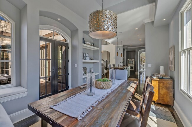 Building Photo - 1127 Glendale Ln