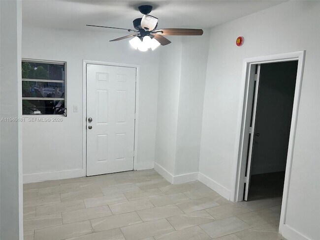 Building Photo - 261 NW 49th St