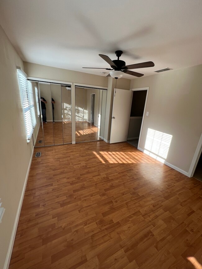 Building Photo - 302 Fountain Hall Ct
