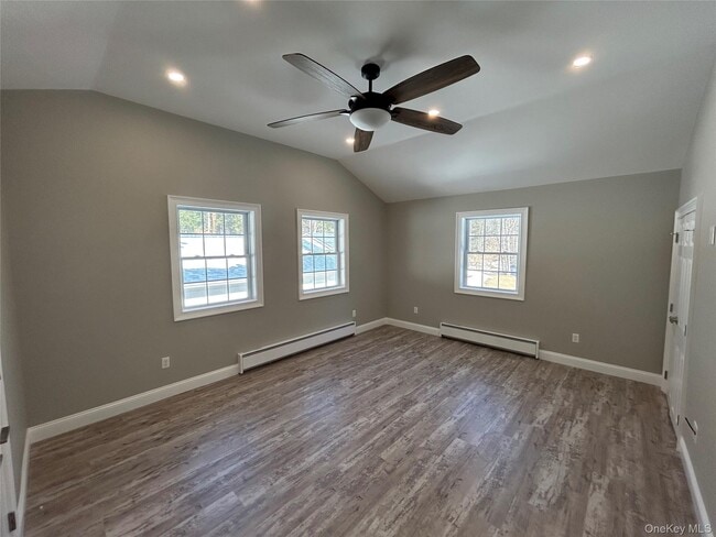 Building Photo - 135 Gale Rd