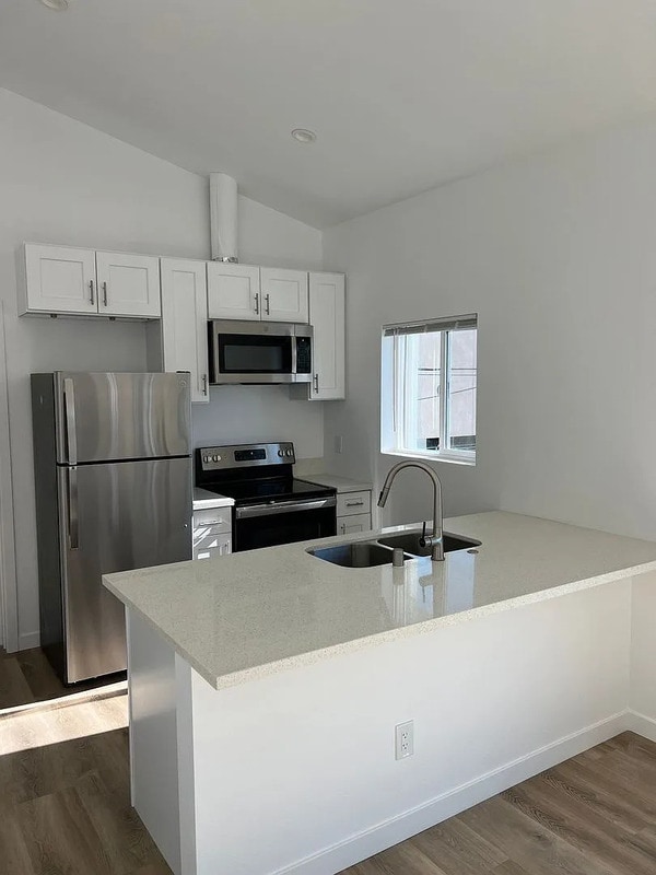 Building Photo - 2228 Conquista Ave