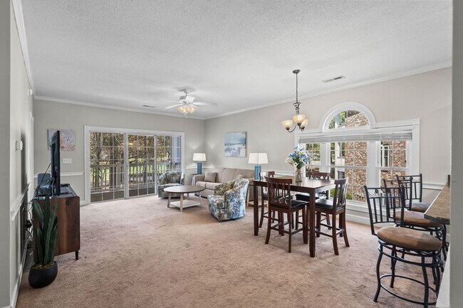Building Photo - 686 Riverwalk Dr