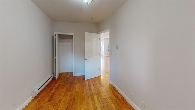 Building Photo - 67 Marion St